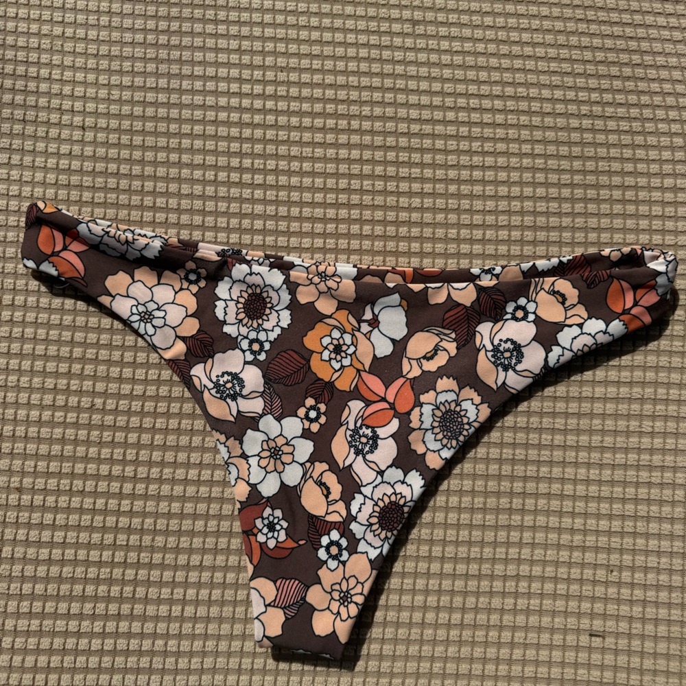Skatie Bottom- size medium Chloe print